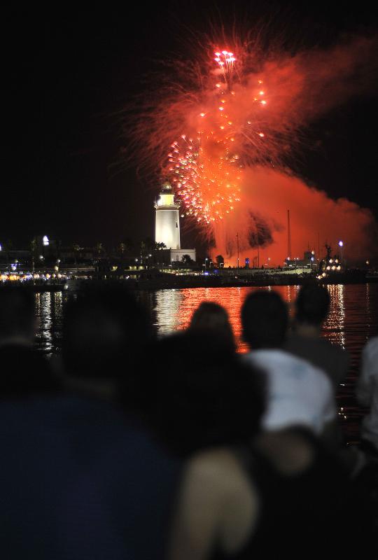 Fotos: Las mejores imágenes de los fuegos artificiales de la Feria de Málaga de los últimos años