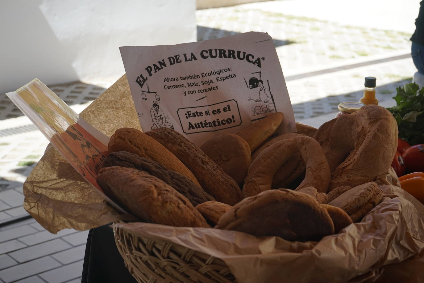 El Mercado Agroalimentario acoge la tradicional subasta de esta exclusiva variedad de tomates, cuya recaudación se destinará a Cruz Roja