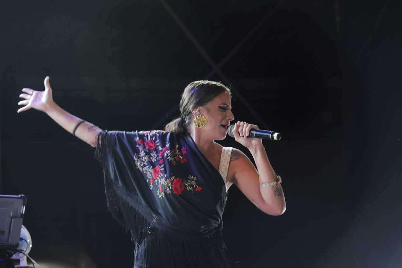 María Peláe y Encarni Navarro fueron algunas de las protagonistas destacadas de la velada en la plaza de toros 