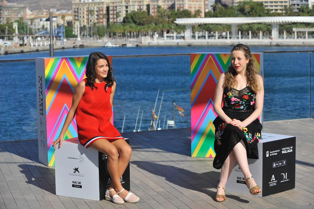 Photocall con el equipo de la película 'Las niñas', con la directora Pilar Palomero, las actrices Andrea Fandos, Zoe Arnao, Ainara Nieto, Carola Gurpegui, Elisa Martínez, Julia Sierra, y los productores Valerie Delpierre y Álex Lafuente.