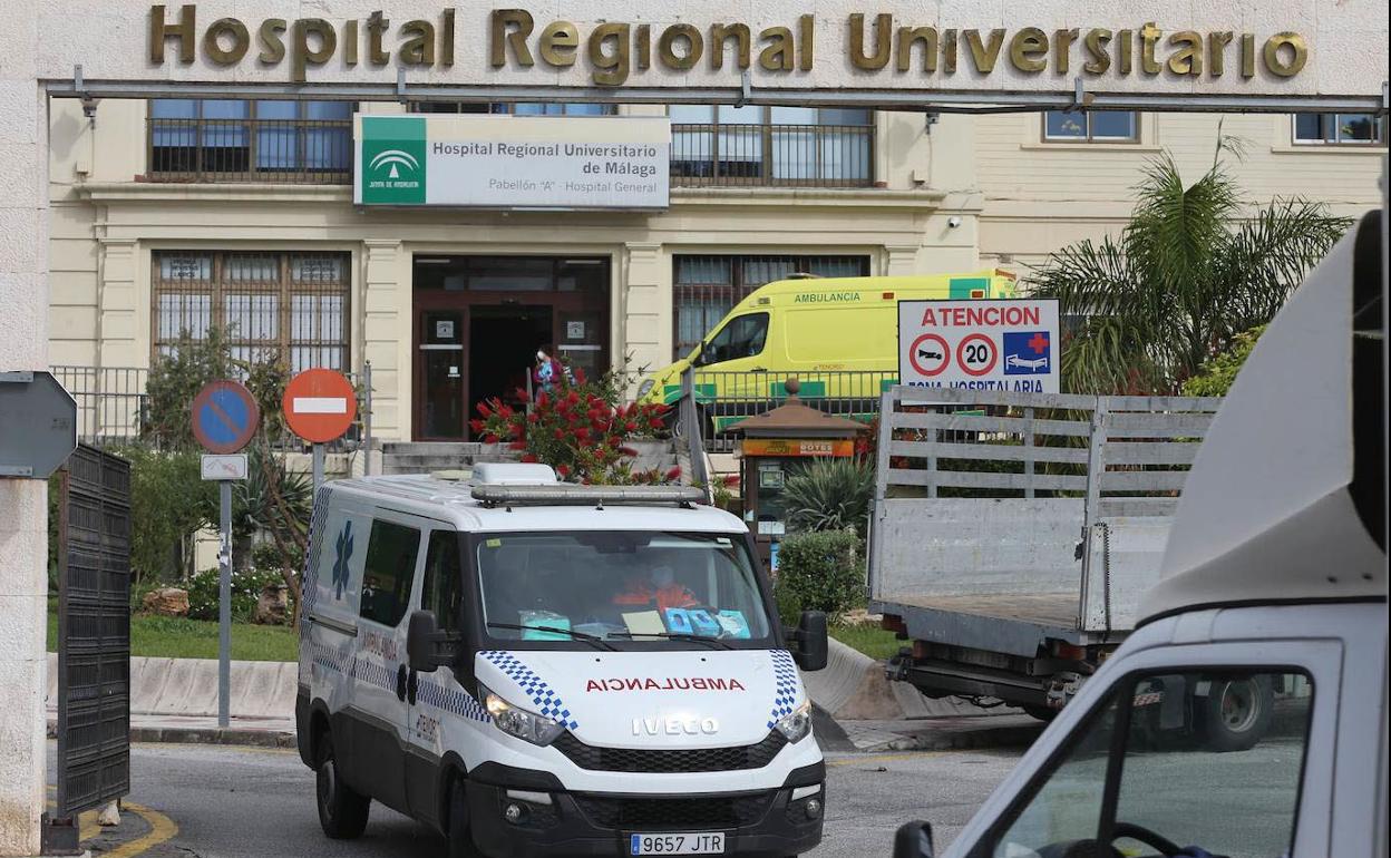 Los ingresos por Covid-19 en hospitales malagueños siguen al alza. 