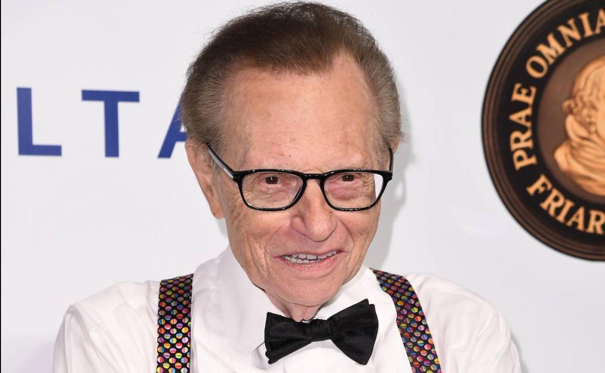 El popular presentador Larry King confirma la muerte de dos de sus hijos en solo tres semanas