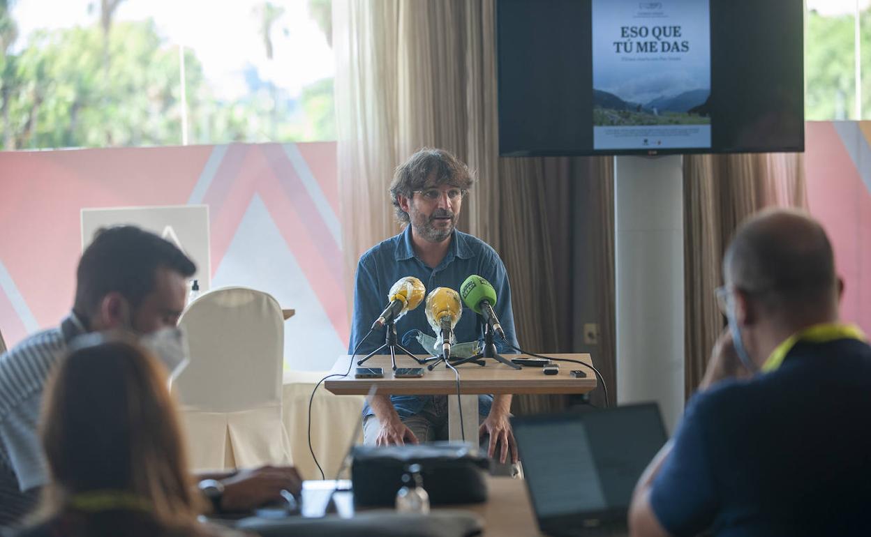 Encuentro con la prensa de Jordi Évole en la presentación de 'Eso que tú me das' (2020). 