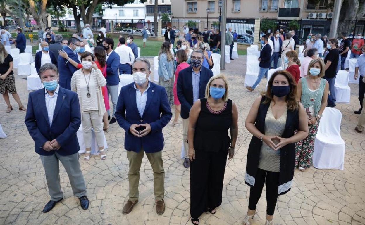 Elías Bendodo junto a Carmen Crespo, Ana Mula y Norberto del Castillo. 