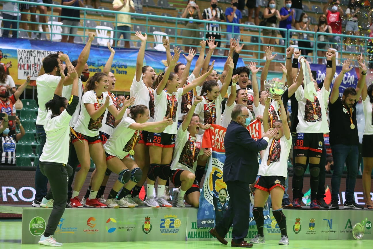 El Rincón Fertilidad se enfrentó al Balonmano Elche en Alhaurín de la Torre