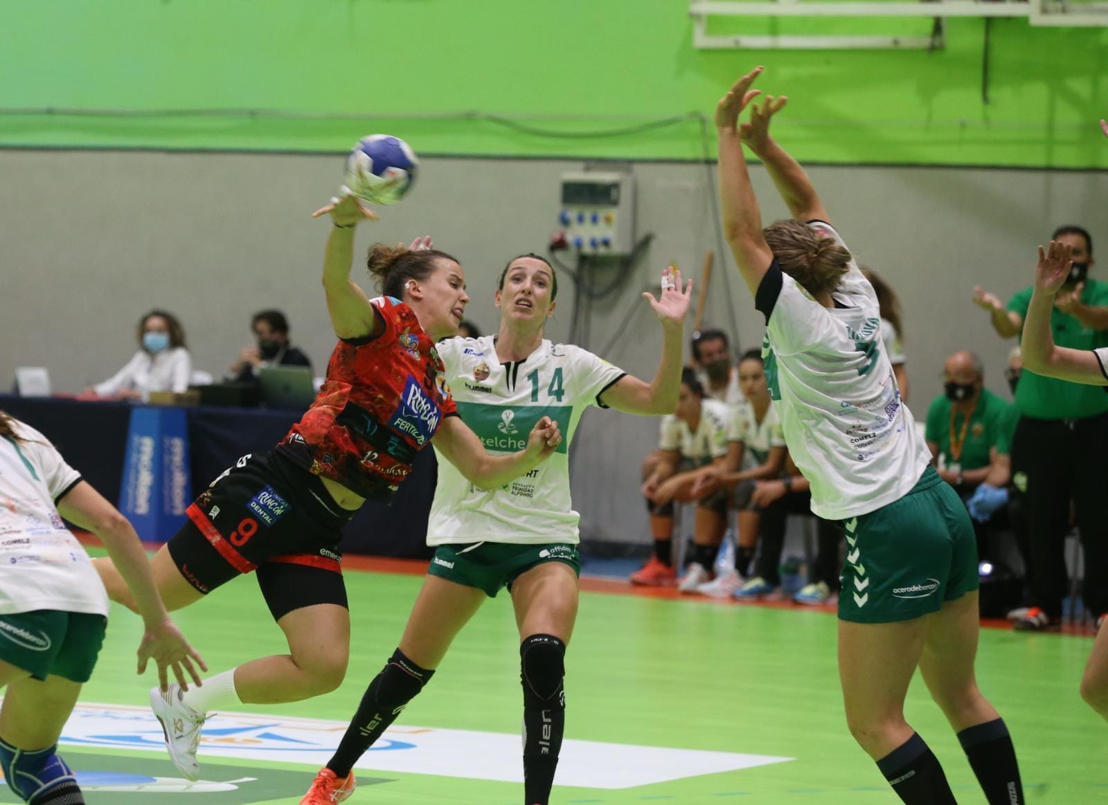 El Rincón Fertilidad se enfrentó al Balonmano Elche en Alhaurín de la Torre
