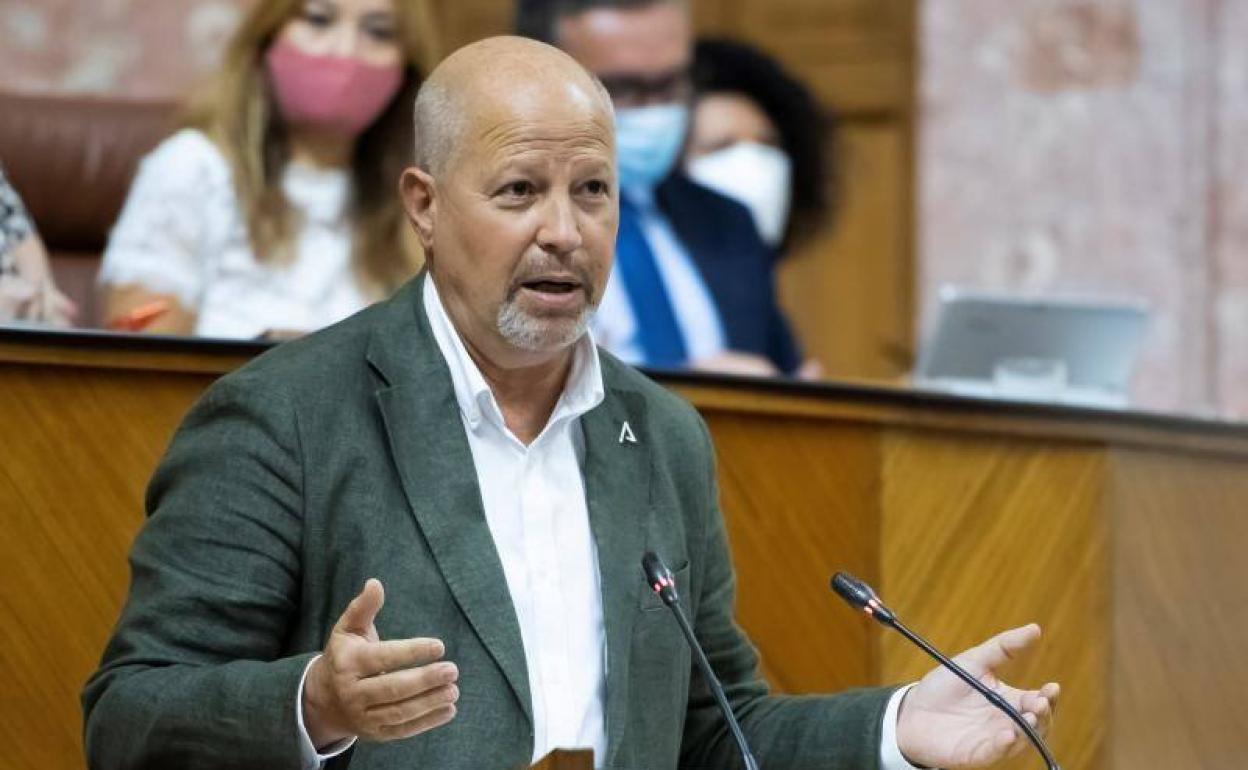 Imbroda lamenta la «agitación del caos y el miedo» por la oposición en el inicio del curso escolar