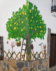 Imagen secundaria 2 - El pueblo de Cartajima se reinventa con originales murales