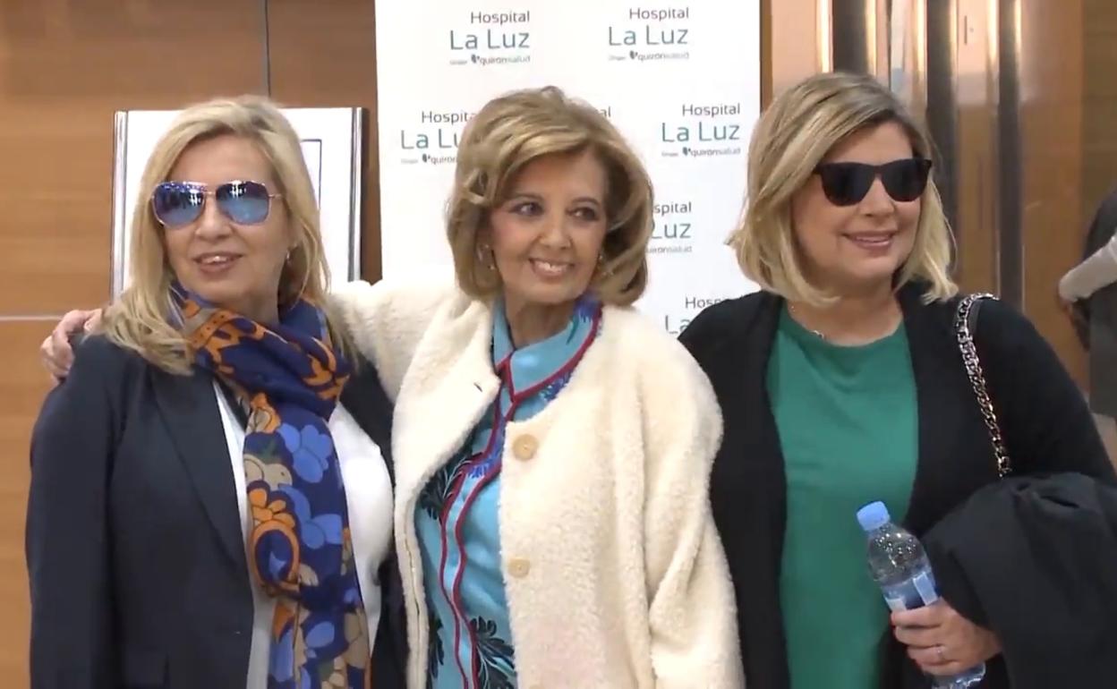 Terelu Campos y Carmen Borrego acompañan a su madre