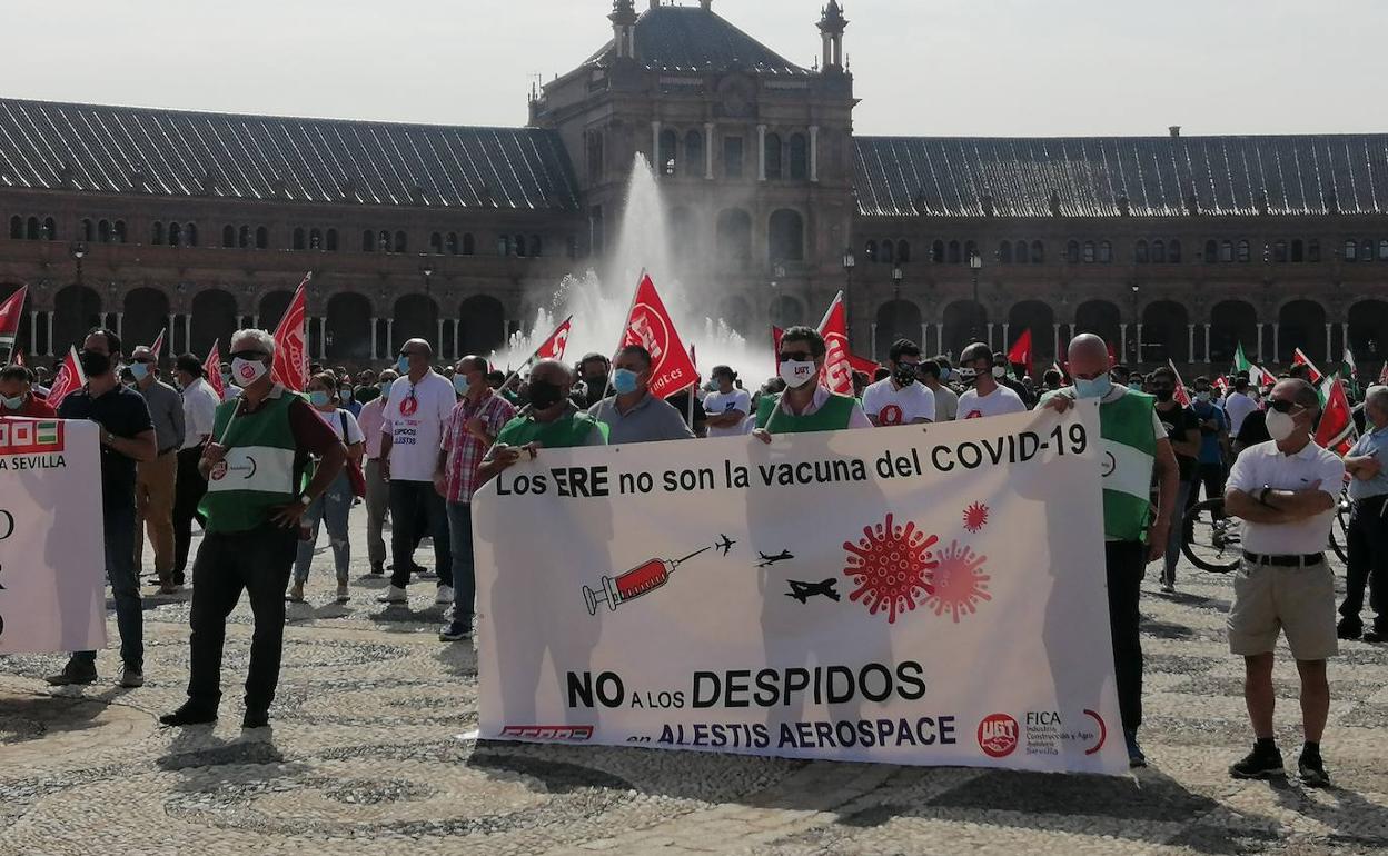 Parón masivo en la aeronáutica andaluza en contra del millar de despidos previstos en el sector