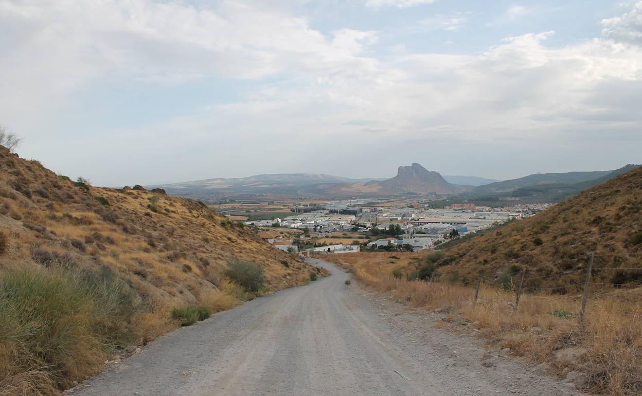 Esta ruta parte de la ciudad de Antequera.