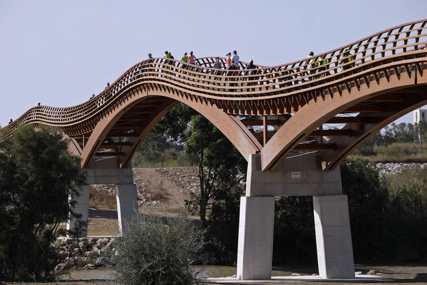 Fotos: Así ha sido la inauguración de la pasarela del Guadalhorce