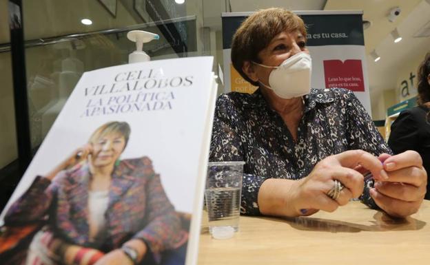 Villalobos, ayer en la Casa del Libro. 