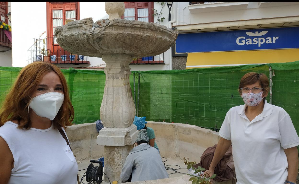 La concejala de Empresa y Empleo, María José Roberto, en una visita a la zona. 