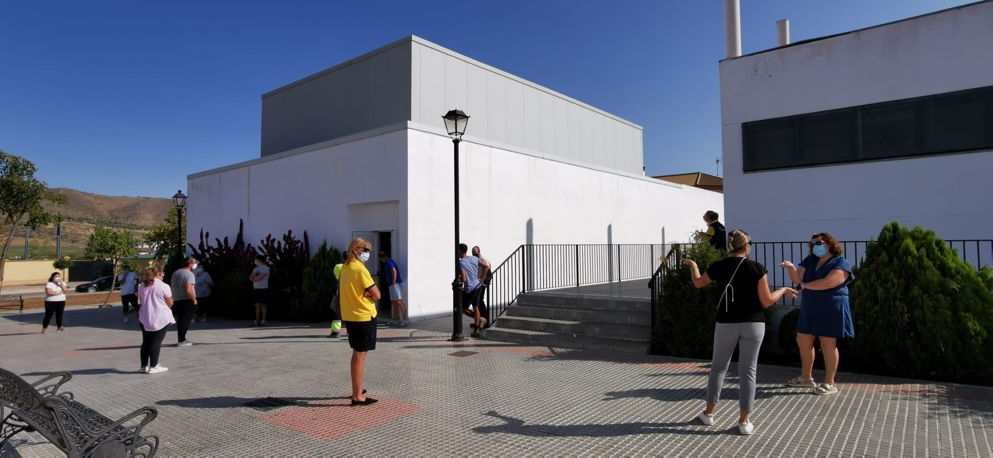 604 vecinos de ambos municipios se someten a un cribado que determinará la incidencia de coronavirus en estos pueblos. En la foto, pruebas en Sierra de Yeguas.