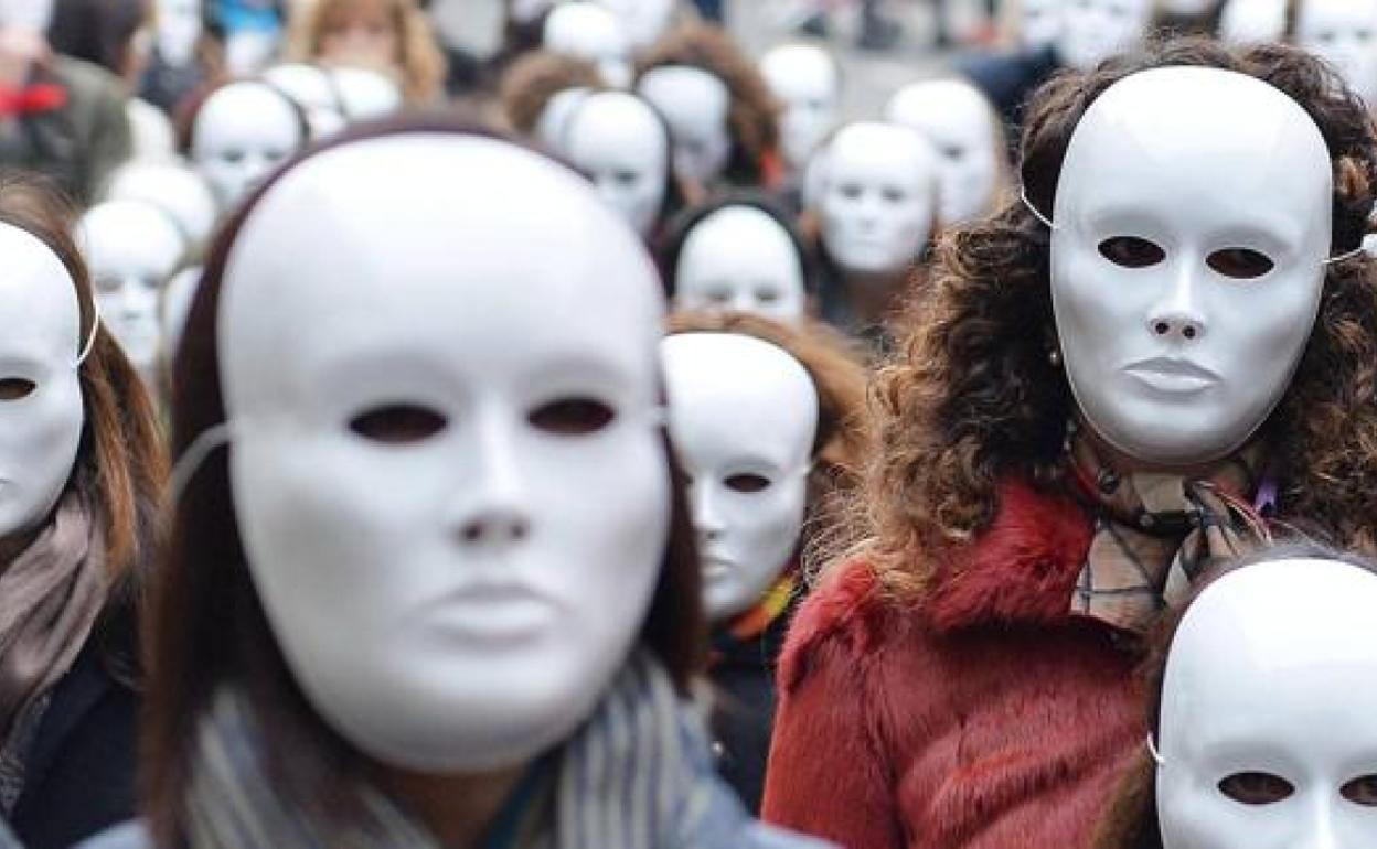 El confinamiento por la pandemia reduce en un 18,9% las denuncias por violencia de género en Andalucía en el segundo trimestre