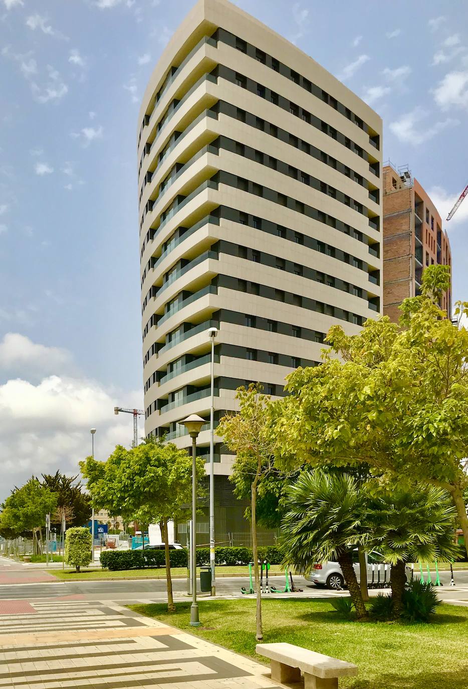 Arquitectos en Málaga: Estudio HCP (Edificio Navis)