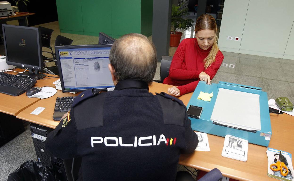 Cita previa para el DNI en Málaga: La Comisaría Provincial informa de que hay fechas disponibles a corto plazo
