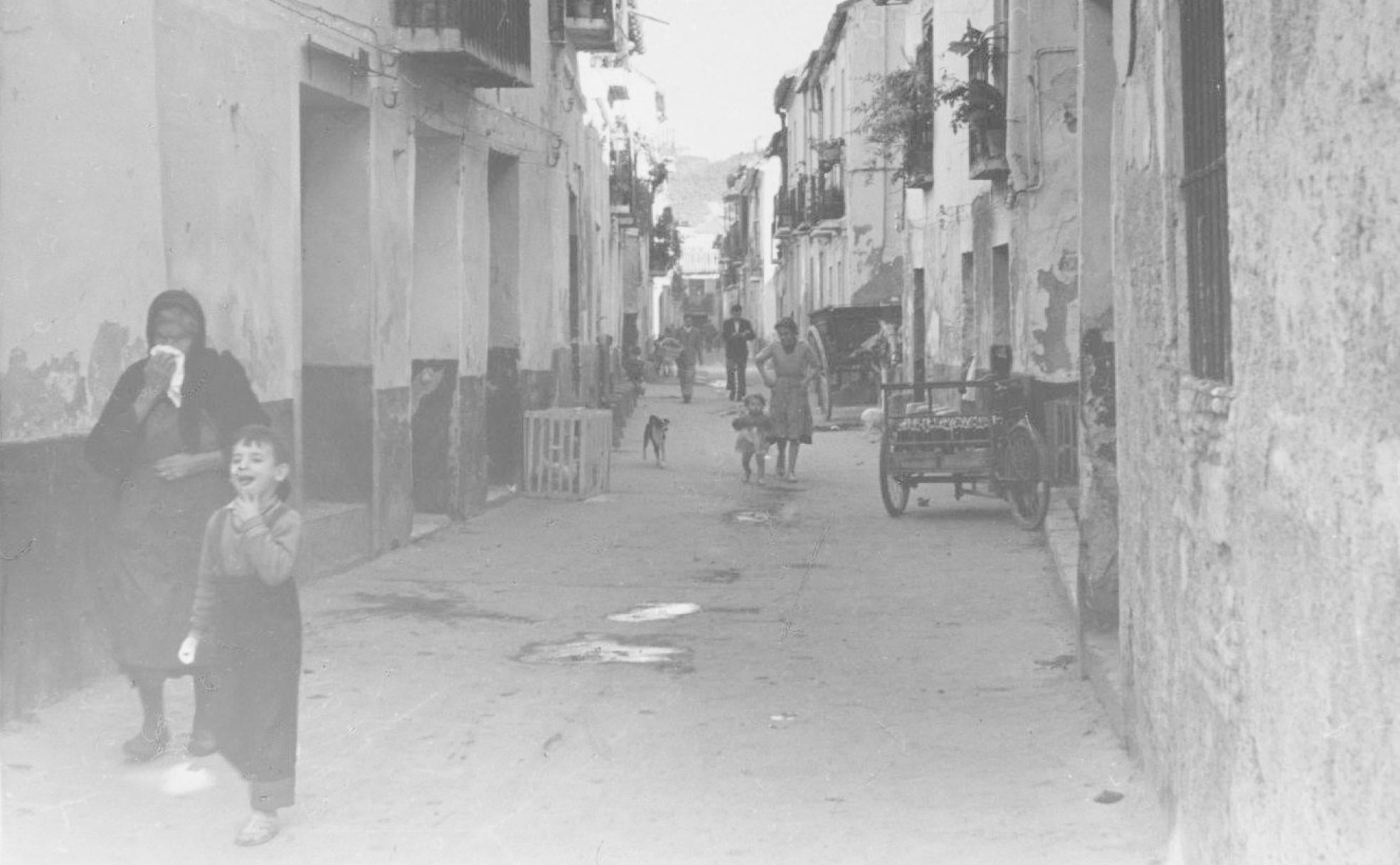 Calle Zamorano a mediados del siglo XX. Fotografía de Fernández Casamayor. (Archivo Municipal de Málaga)