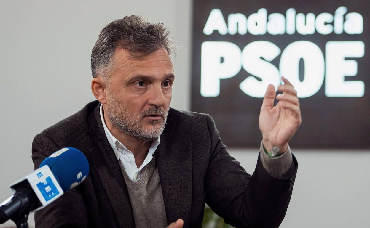 El portavoz parlamentario del Grupo Socialista, José Fiscal. 