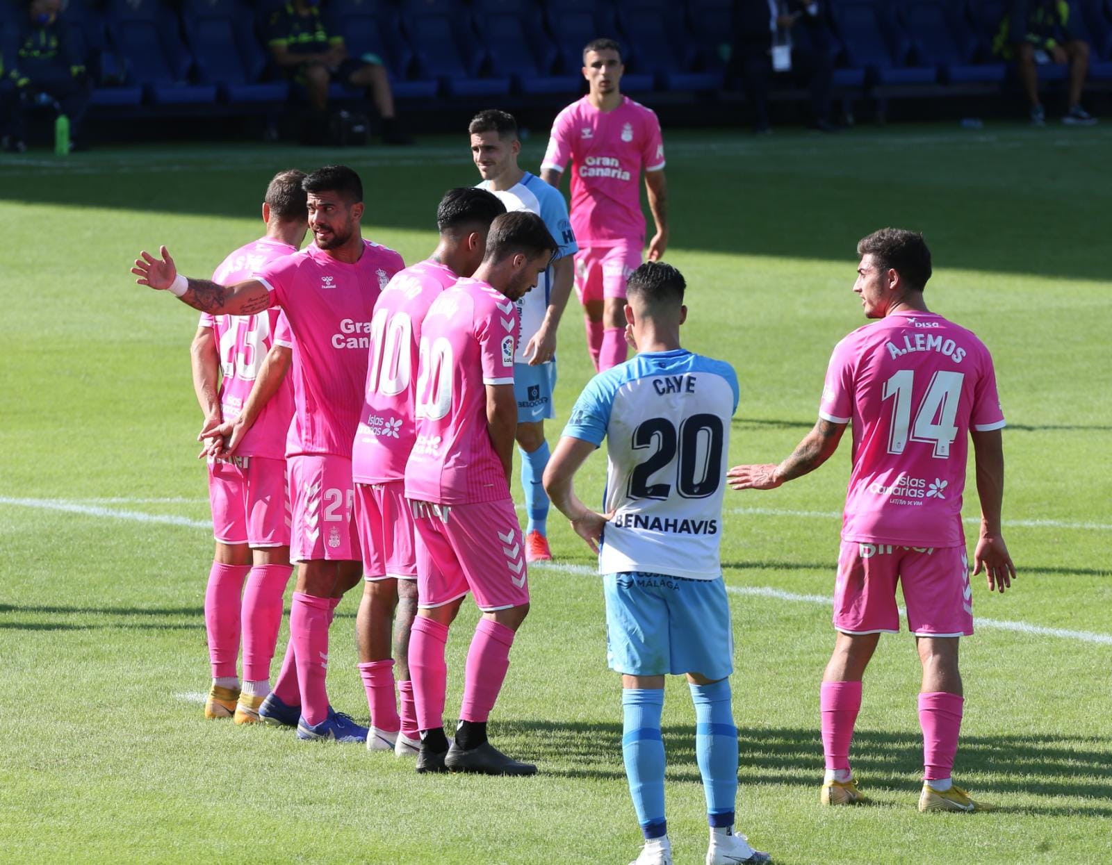 Los de Pellicer se enfrenta al imprevisible Las Palmas tras el sonoro batacazo en Vallecas.