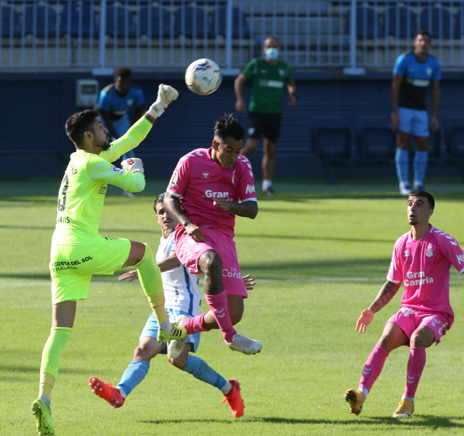 Los de Pellicer se enfrenta al imprevisible Las Palmas tras el sonoro batacazo en Vallecas.