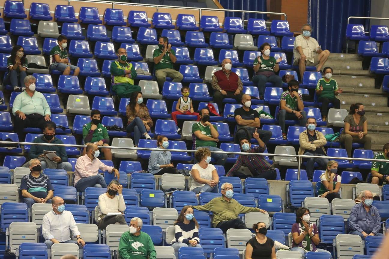 El Unicaja afrontó el encuentro con 11 profesionales 
