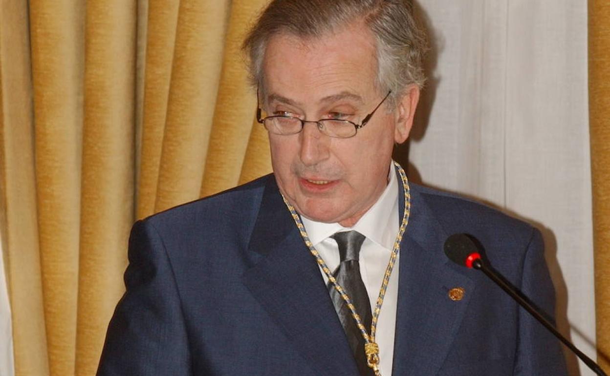 Francisco J. Carrillo publica 'Máscaras de papel'.