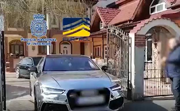 También se embargaron 355 vehículos de alta gama y 10 viviendas de lujo.