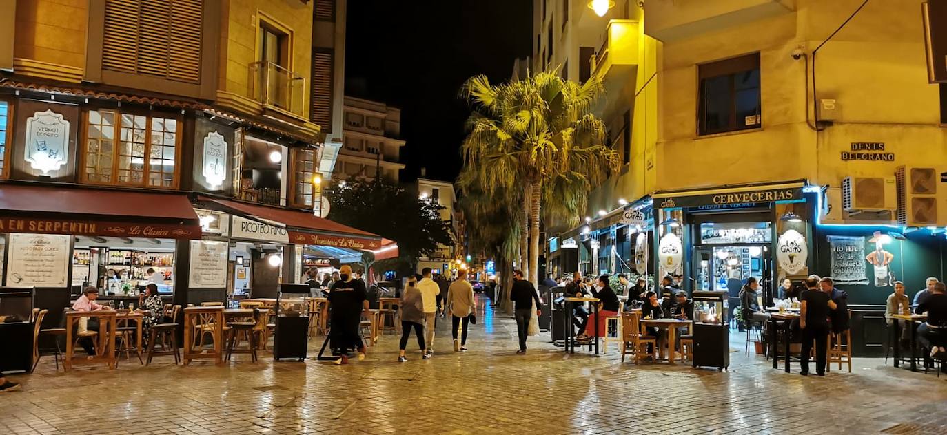 La primera noche de toque de queda en Málaga. 