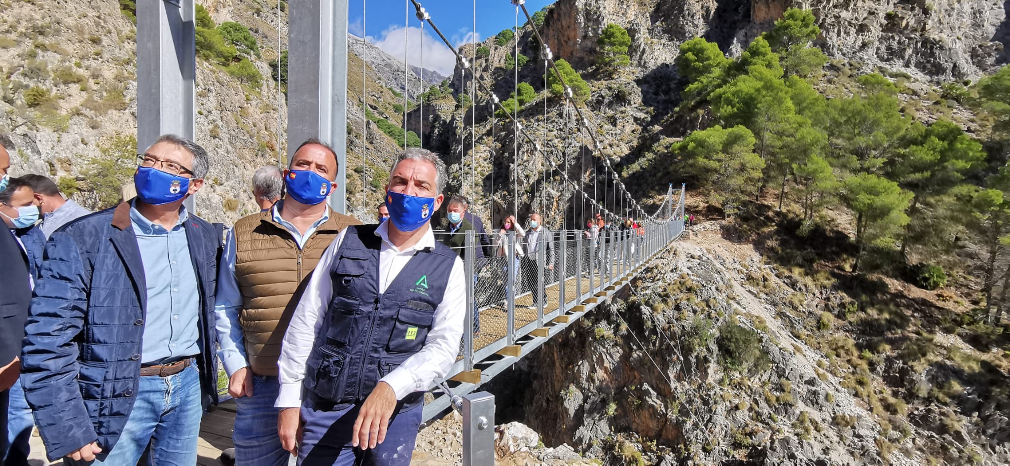 Así es el espectacular puente colgante de El Saltillo, una pasarela de 52 metros de largo situada a 62 metros de altura 