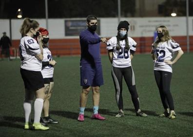 Imagen secundaria 1 - Las Valkirias se preparan para su debut nacional