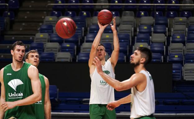 Guerrero, Abromaitis, Gerun y Bouteille, en el entrenamiento de este martes. 