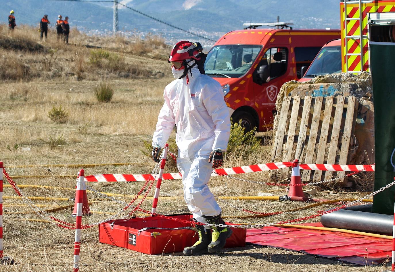 Han participado la Policía Local y Bomberos de Málaga, SUMMA, Cruz Roja y los alumnos del máster de Counseling e Intervención en Urgencias y Catástrofes 
