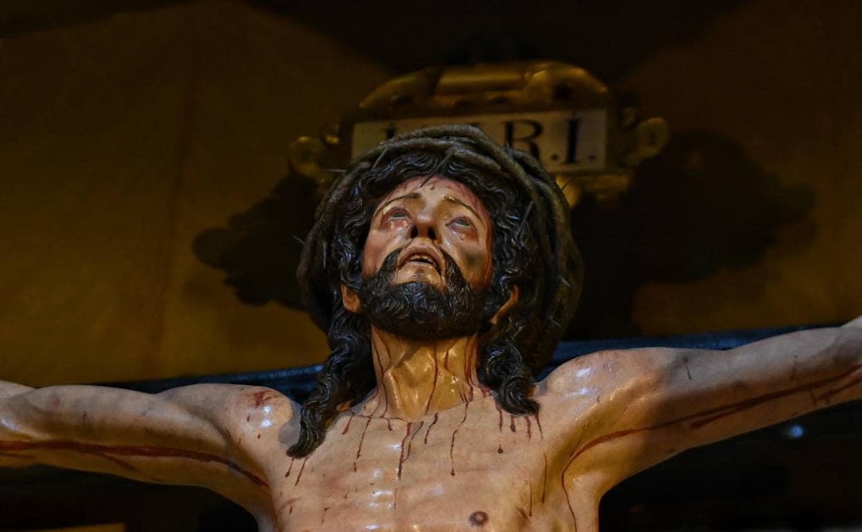 Aspecto del busto del Crucificado tras la restauración. 