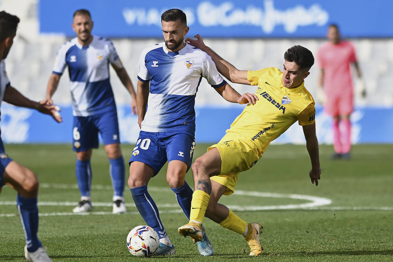 Fotos: Las imágenes del partido del Málaga en Sabadell