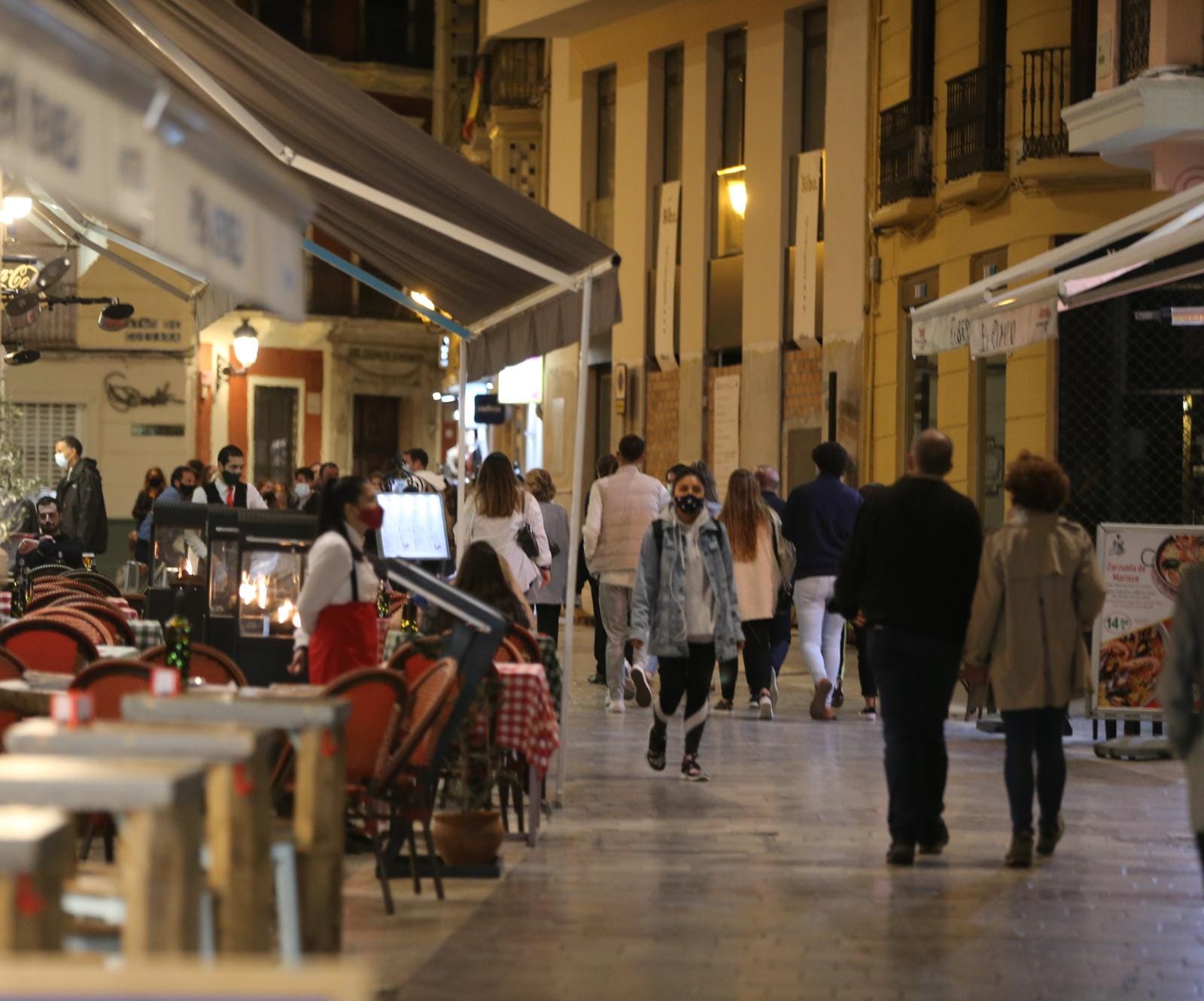 Bares y restaurantes tendrán las 18 horas como hora de cierre desde este martes 9 de noviembre