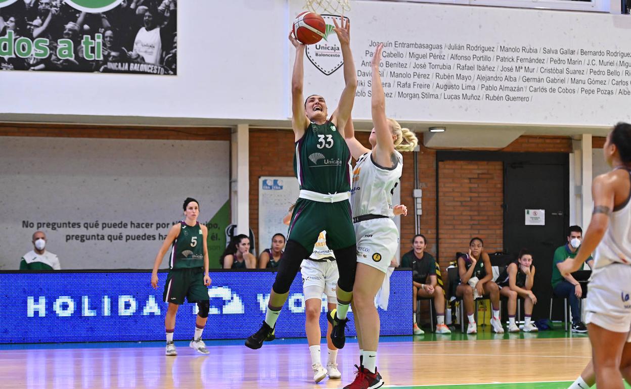 Ana Pocek rompe los esquemas de la Liga Femenina 2