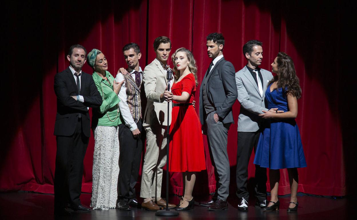 El equipo artístico de 'Canciones de Olmedo', adaptación musical del clásico 'El caballero de Olmedo'.