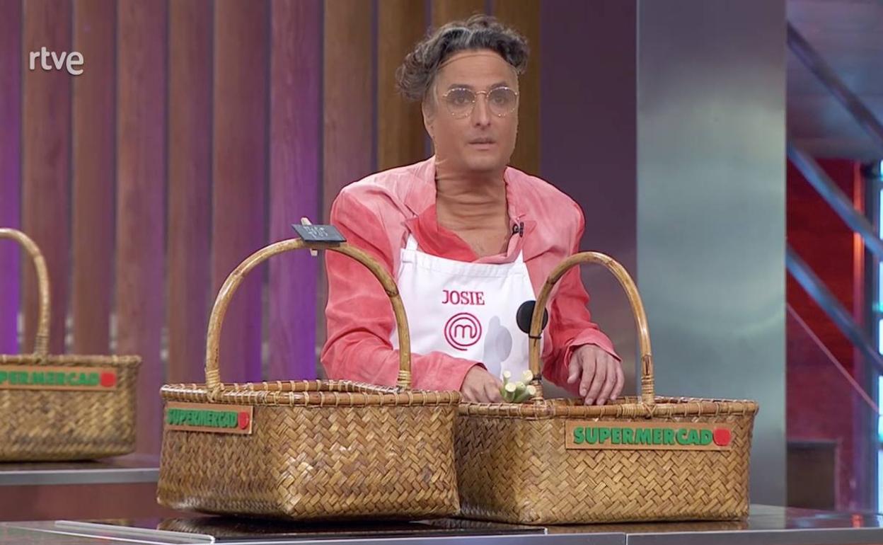 Josie durante el robo de ingredientes en la primera prueba del martes.