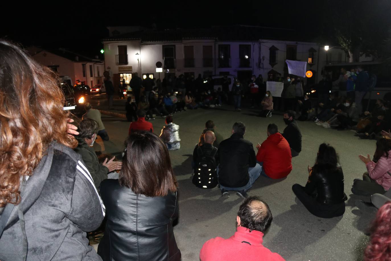 La caminata comenzó en la plaza del Socorro y ha continuado hasta el barrio de San Francisco coreando numerosas reivindicaciones