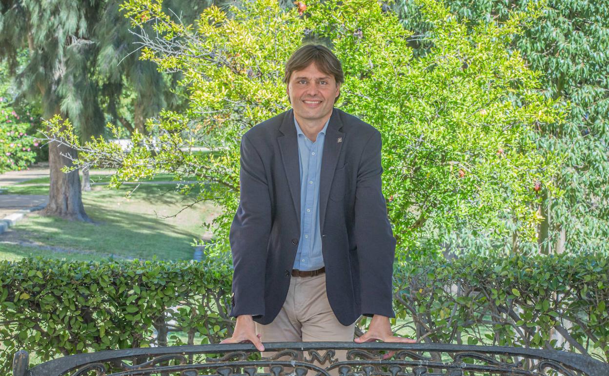 El malagueño Francisco Oliva Blázquez, nuevo rector de la Universidad Pablo de Olavide de Sevilla