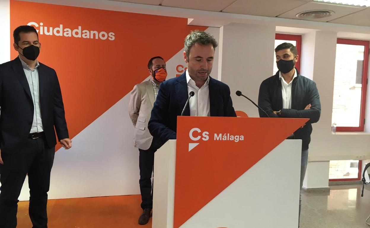 Guillermo Díaz en la presentación del nuevo comité provincial, junto a Alejandro Carballo, José María Real y Alejandro Soler. 