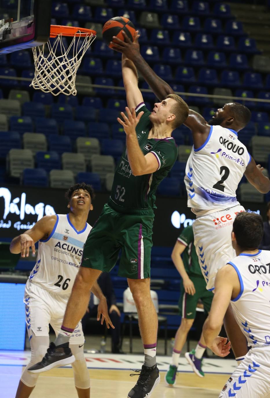 El colista se presentaba como una víctima propicia para que el equipo malagueño lograra un triunfo más que lo consolide en los puestos de 'play-off' 