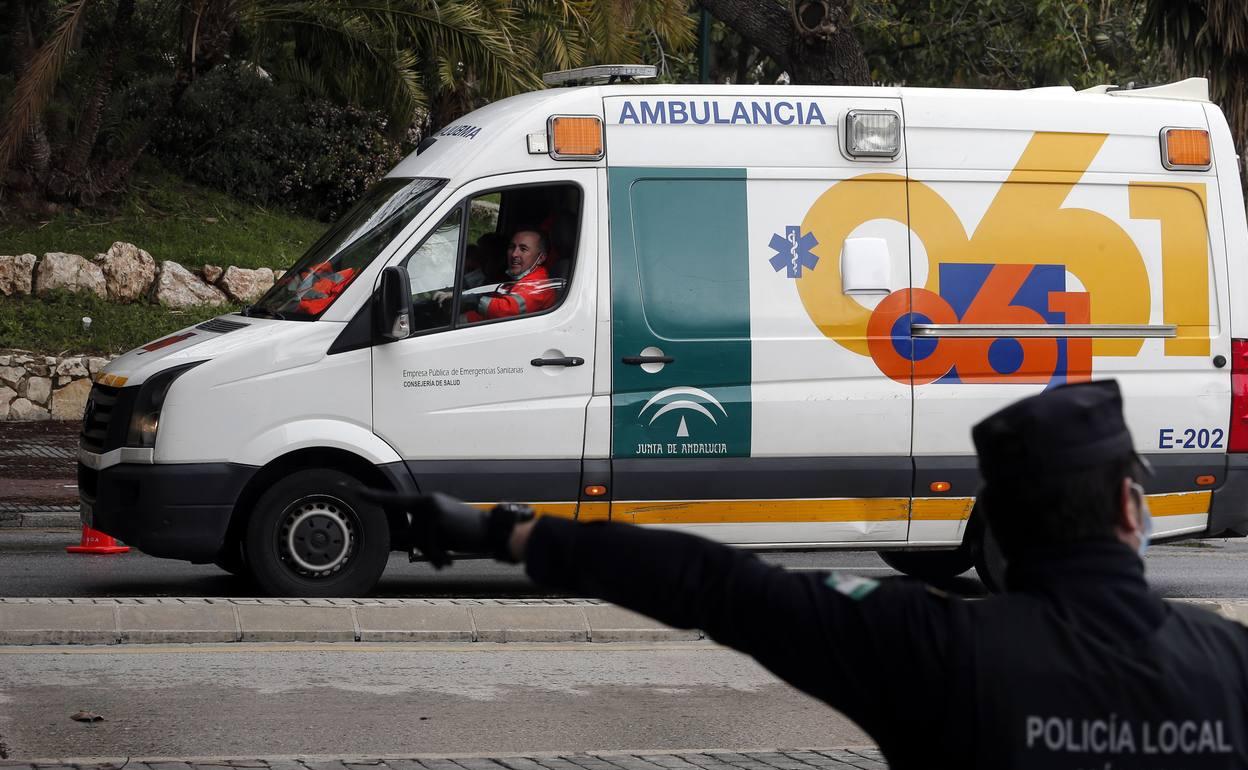 En Málaga hay una persona más ingresada en la UCI en comparación con la jornada anterior.