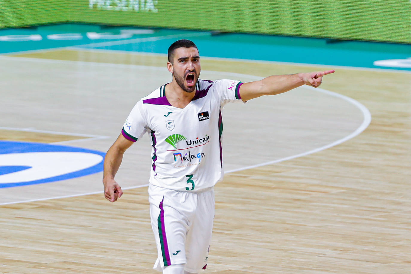 El partido disputado este domingo en el WiZink Center, en fotos.