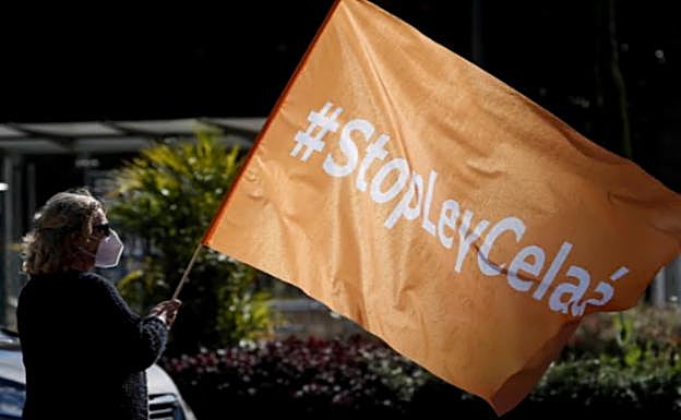 Juanma Moreno intentará que la Ley Celaá tenga el menor impacto posible en Andalucía