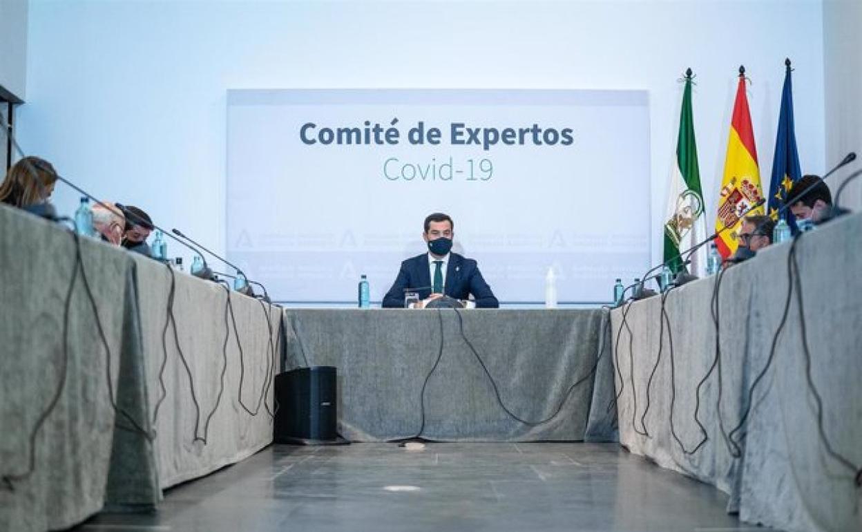 Juanma Moreno preside este domingo la reunión del comité de expertos para decidir sobre las nuevas restricciones en Andalucía