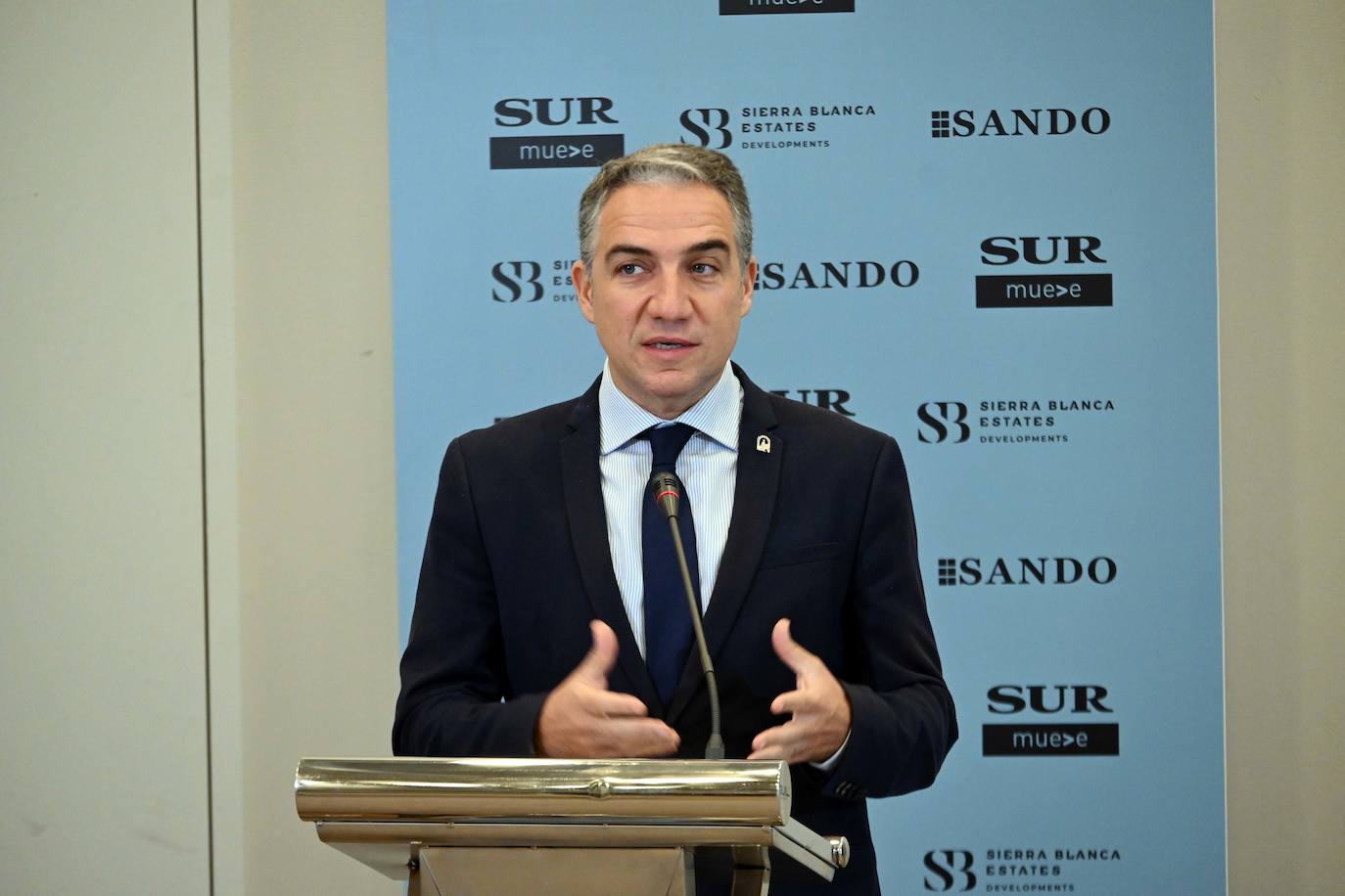 El consejero de Presidencia participa en un evento virtual organizado por SUR y patrocinado por Sando y Sierra Blanca Estates.