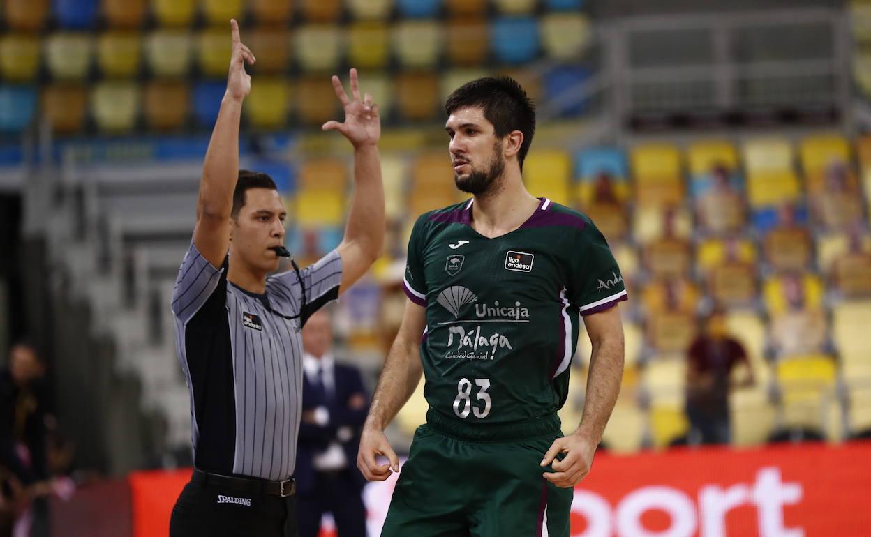 Axel Bouteille, en un encuentro liguero esta temporada. 